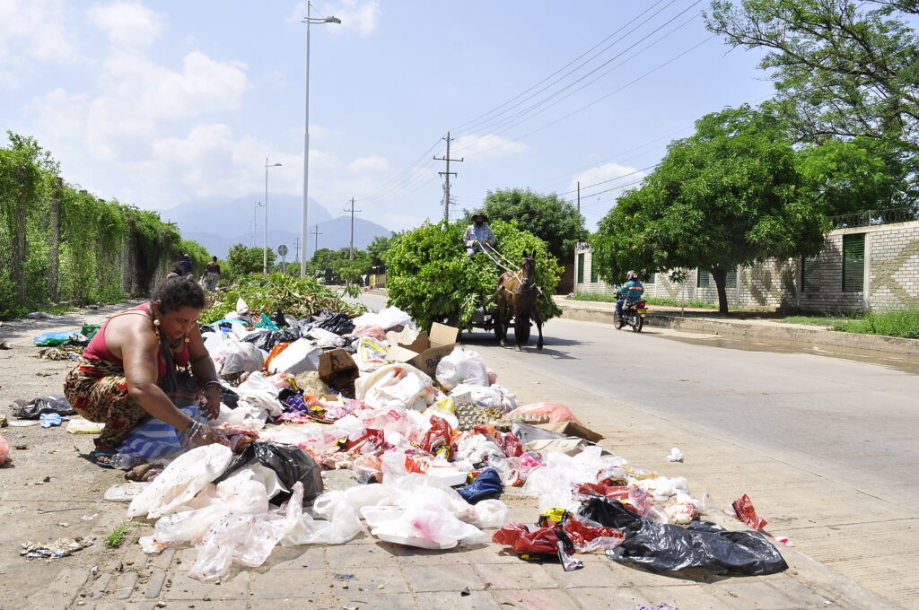 Basuras al cielo abierto: Valledupar al borde de una emergencia ...
