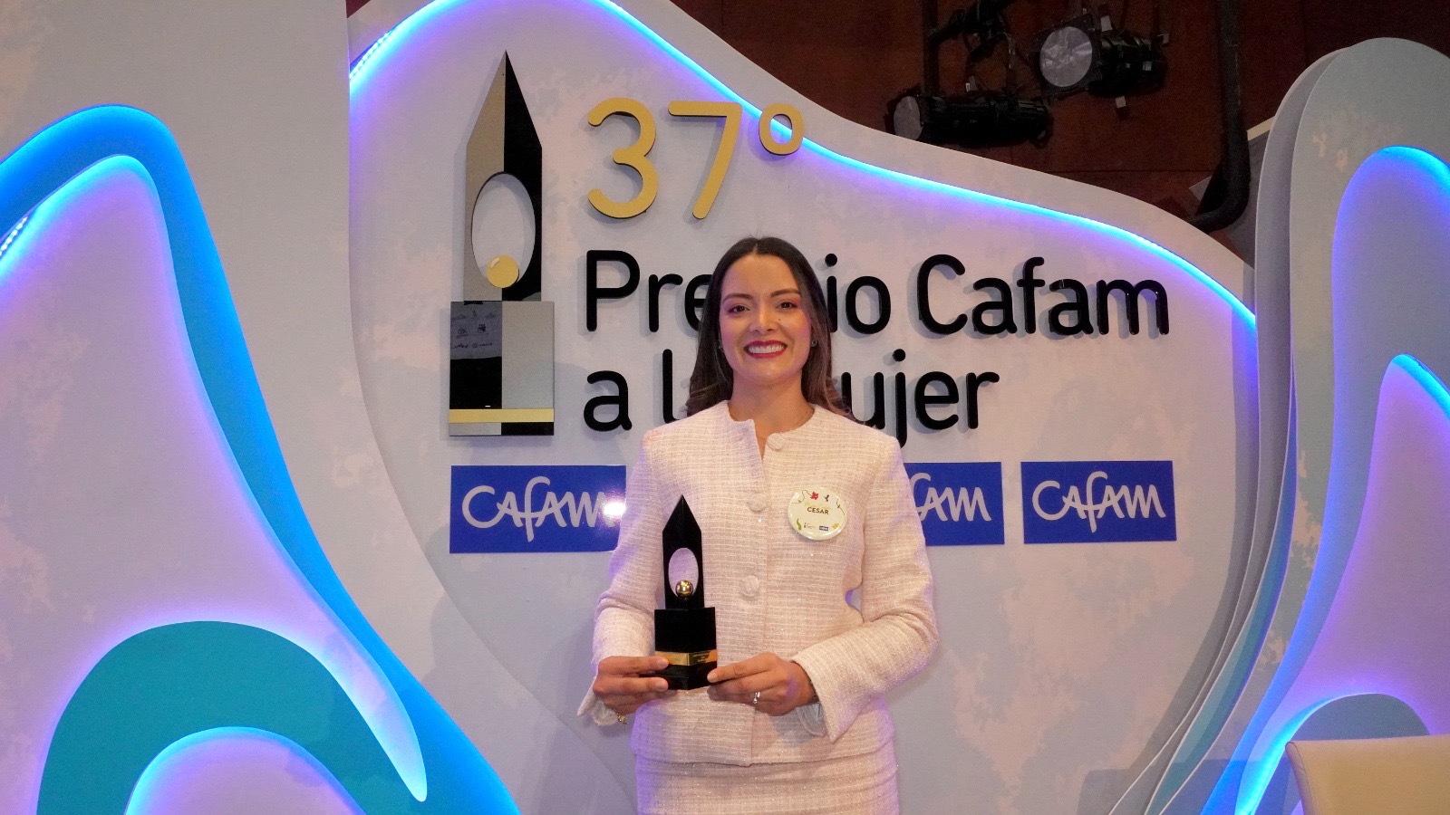 75f3bdaf-7d19-4377-83d9-8bb68a98c373