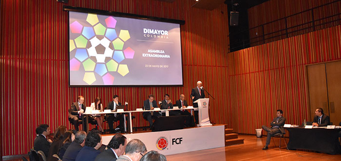 foto-asamblea-extra